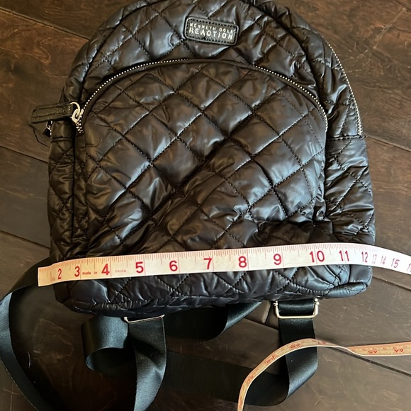 Kenneth Cole Reaction quilted mine backpack EUC - Picture 9 of 14